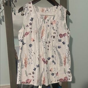 Floral Sleeveless Women's Top